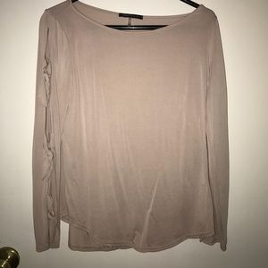 Long sleeve hi lo shirt!